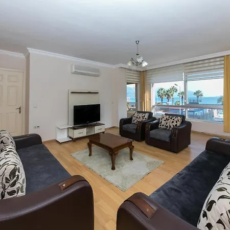Bora Beach Flat Marmaris