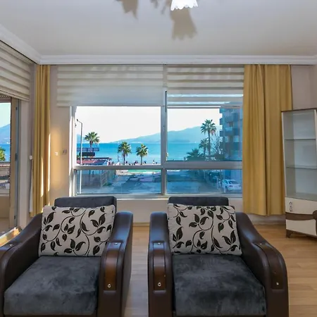 아파트 Bora Beach Flat 말마리스